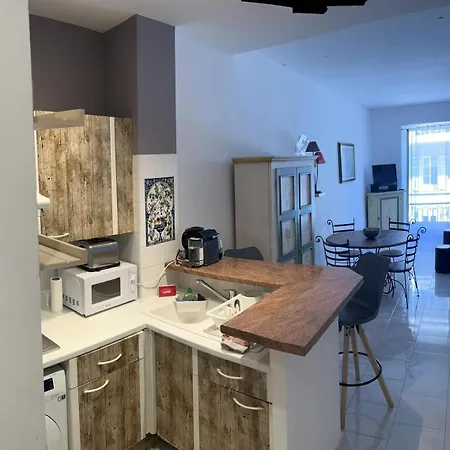 Deloye Fshh Appartement Nice