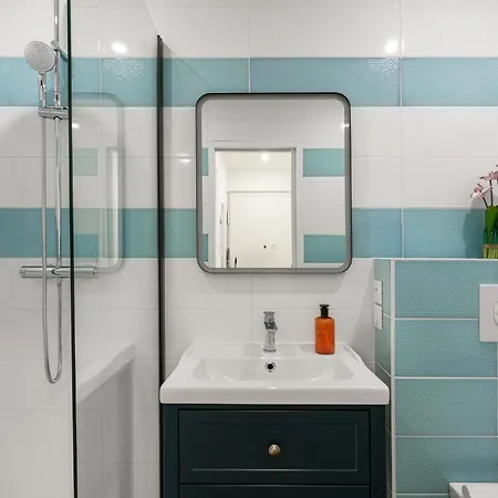 Apartamento Deloye Fshh